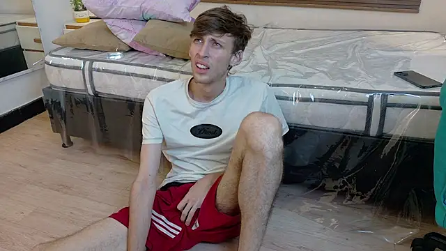 XXX chat uživo modela Max_saenz