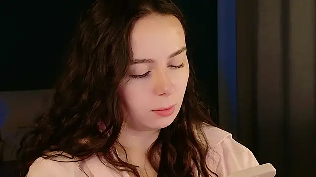 Di_na_Bell Chat XXX live