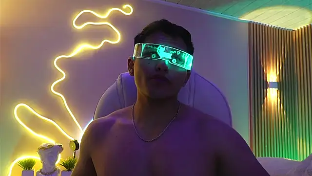 MatiasKorn's Live XXX Chat