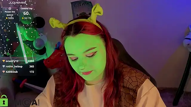 Mia_R0ss Chat XXX in diretta