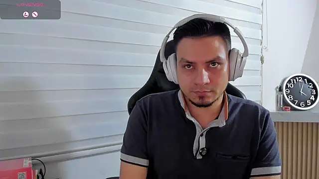 Rick_Adams Chat XXX in diretta