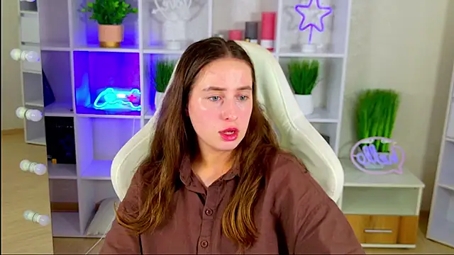NadinnL's Live XXX Chat