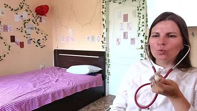 Czat XXX na żywo – Mirabelle_Velvet