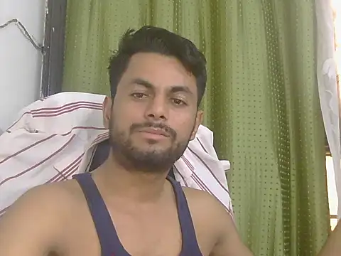 StubborndesiboyのライブXXXチャット