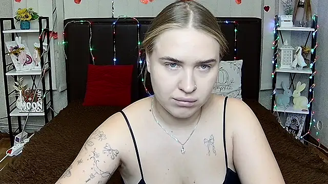 LauraHlot: онлайн-секс-чат