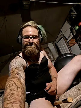bearded_cross Chat XXX live