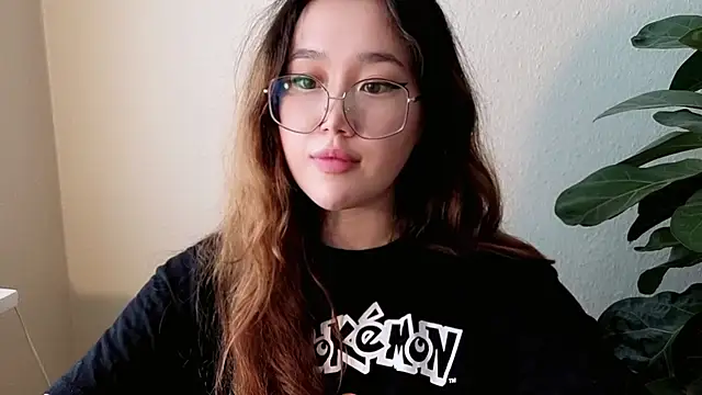 Jennatyan লাইভ XXX চ্যাট