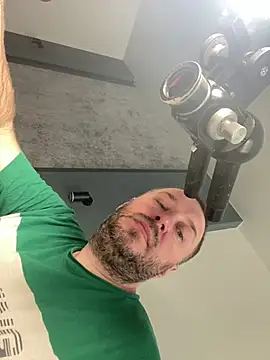 XXX chat uživo modela DorianJeday