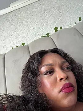 Iam-Sharifa Live XXX Chat
