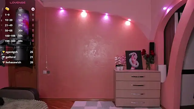 Luna_Reid élő XXX-chatje