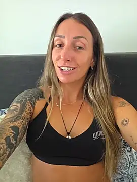 دردشة NicoleKaiser الجنسية المباشرة