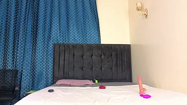 Beauty_Queeen élő XXX-chatje
