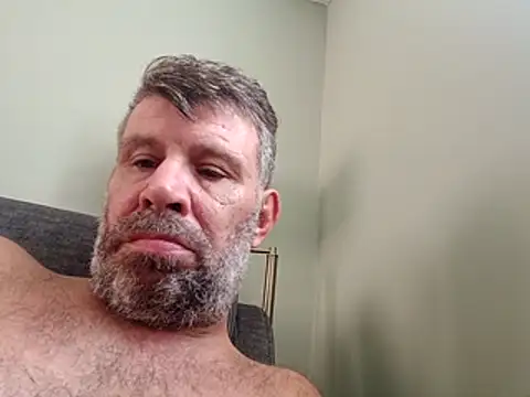 stud2512 élő XXX-chatje