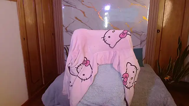 Chat +18 de kittycatw ao vivo
