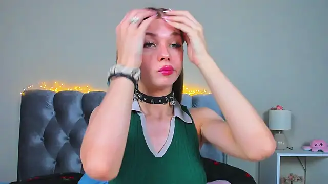 Blondy_Fina's Live XXX Chat