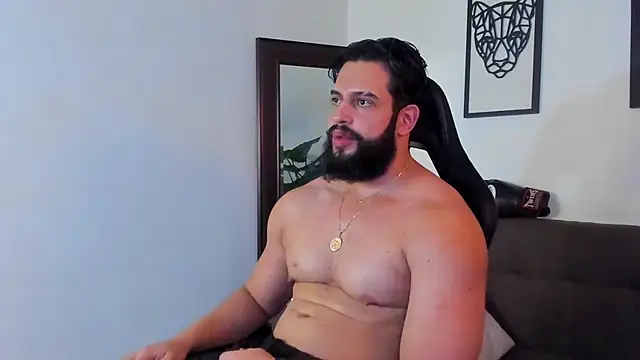 Justin_kingX7 Chat XXX in diretta