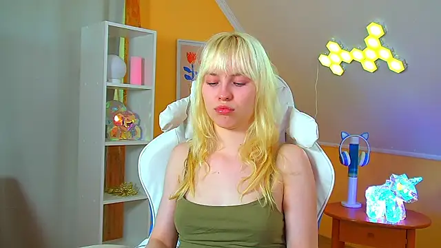 دردشة HannahHollis الجنسية المباشرة