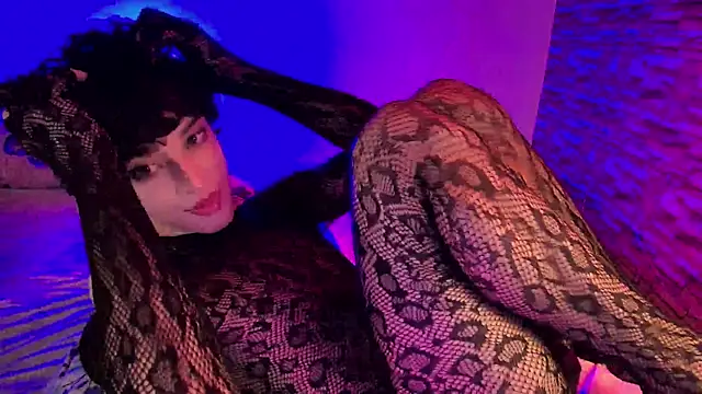 xFemboyToy élő XXX-chatje