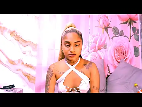 แชท XXX สดของ indian_barbie