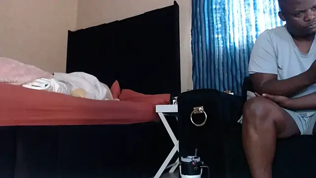 צ'אט XXX בשידור חי של Bosskazy