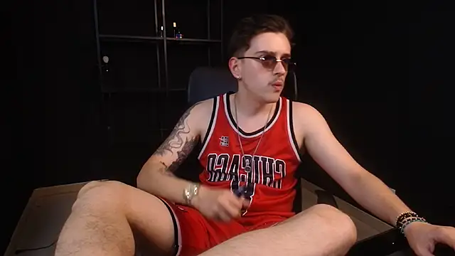 FelixStarkk – Naživo XXX chat