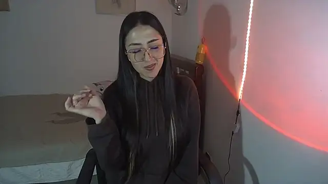 Frida_nymph Adlı Modelin Canlı XXX Sohbeti
