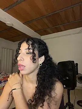 Miily_0 现场XXX聊天