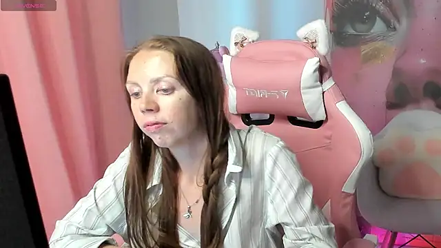 EmilyStevart Chat XXX live