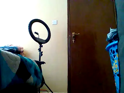 Chat XXX en directo de Pinky_shyee