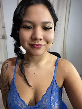 Chat XXX en directo de kiaradolls