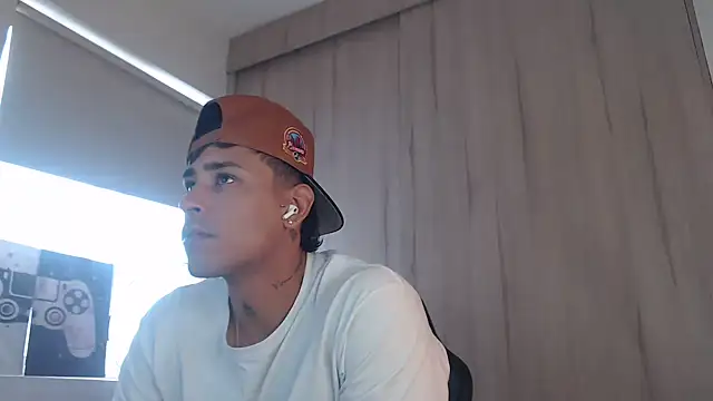 felipelopezz23 élő XXX-chatje