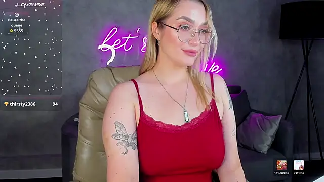 Czat XXX na żywo – Viickie_Nelsson