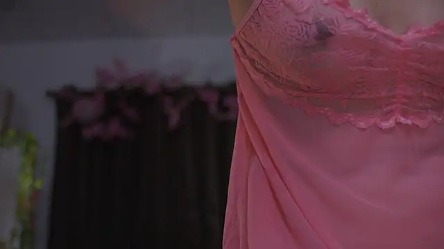 دردشة Kirenie الجنسية المباشرة
