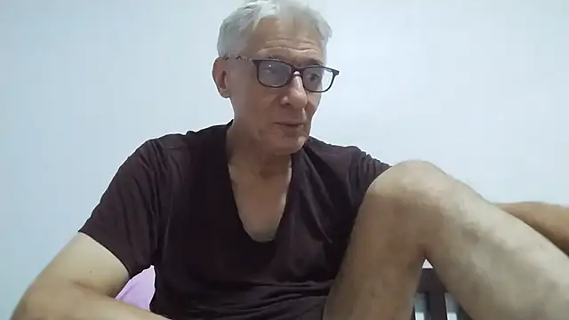 BIGUNCUTHARDCOCK's Live XXX Chat