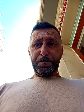 BZH45's Live XXX Chat