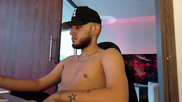 Sebolaz333's Live XXX Chat