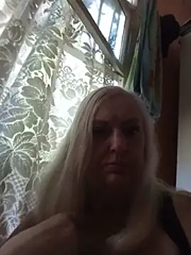 Julia20X Adlı Modelin Canlı XXX Sohbeti