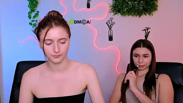 Chat XXX en directo de nekky_mouse