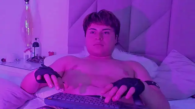 AxellCullen élő XXX-chatje