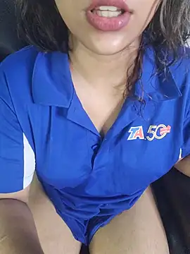 XXX chat uživo modela callmeshreya