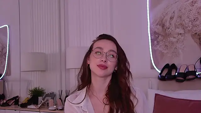 Emily_Simon Live XXX Chat