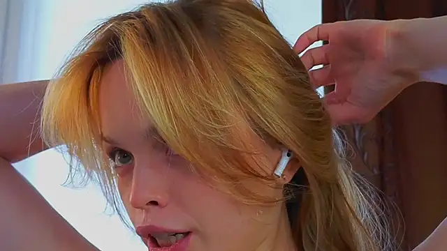 sinteas' Live XXX Chat