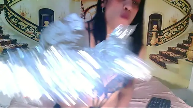 IndianSexcSmyle's Live XXX Chat