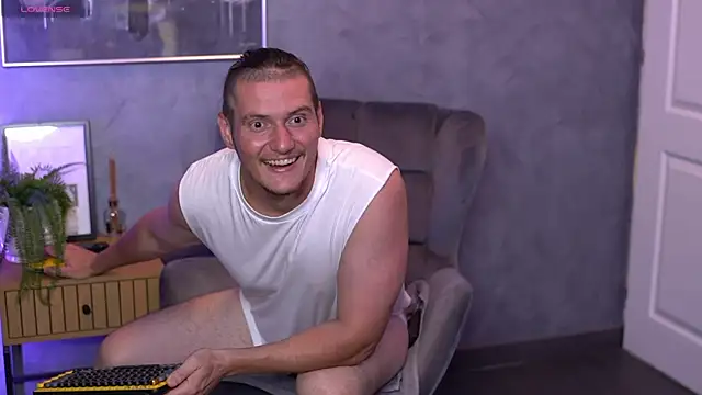 Czat XXX na żywo – Alex_Wilde