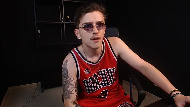 FelixStarkk élő XXX-chatje