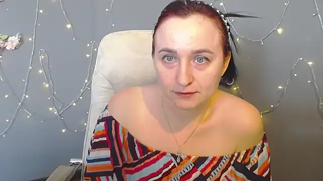 Chat +18 de NinaFlawlees ao vivo