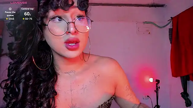 Heka_Prudence Chat XXX in diretta