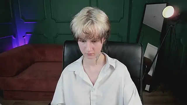 צ'אט XXX בשידור חי של Senpai_Sins