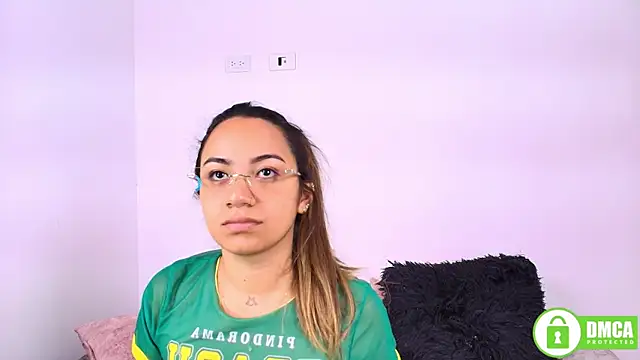 Jules_n_Gia's Live XXX Chat