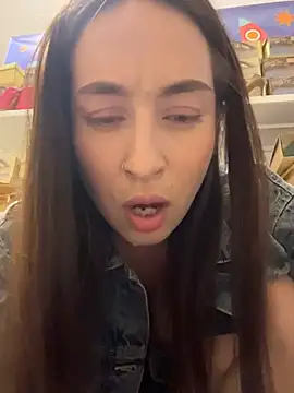 Czat XXX na żywo – Holly_Play